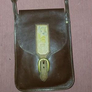 Vintage messenger/crossbody bag